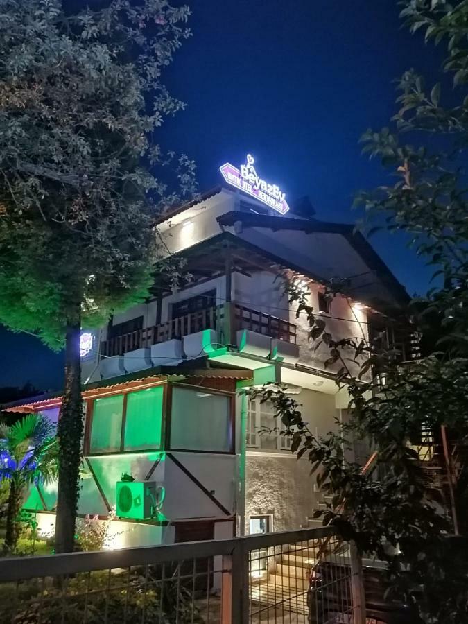 Beyaz Ev Butik Otel Masukiye โคจาเอลี ภายนอก รูปภาพ